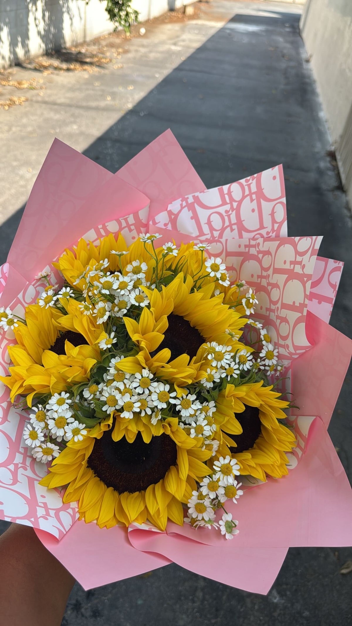 Chamomile Bouquet by Bianca's Flowers