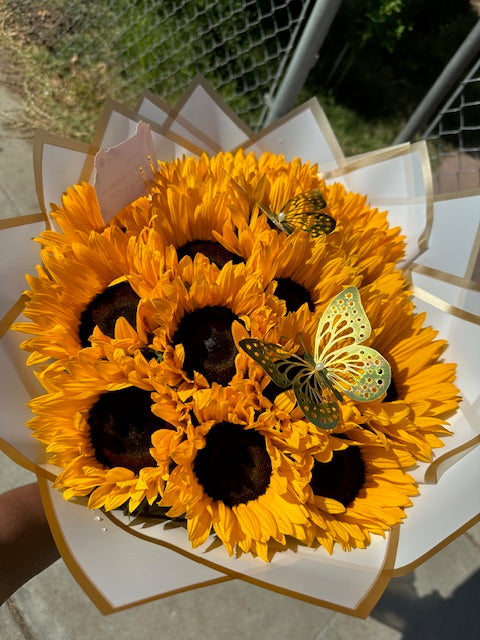Sunflower Bouquet by Bianca's Flowers