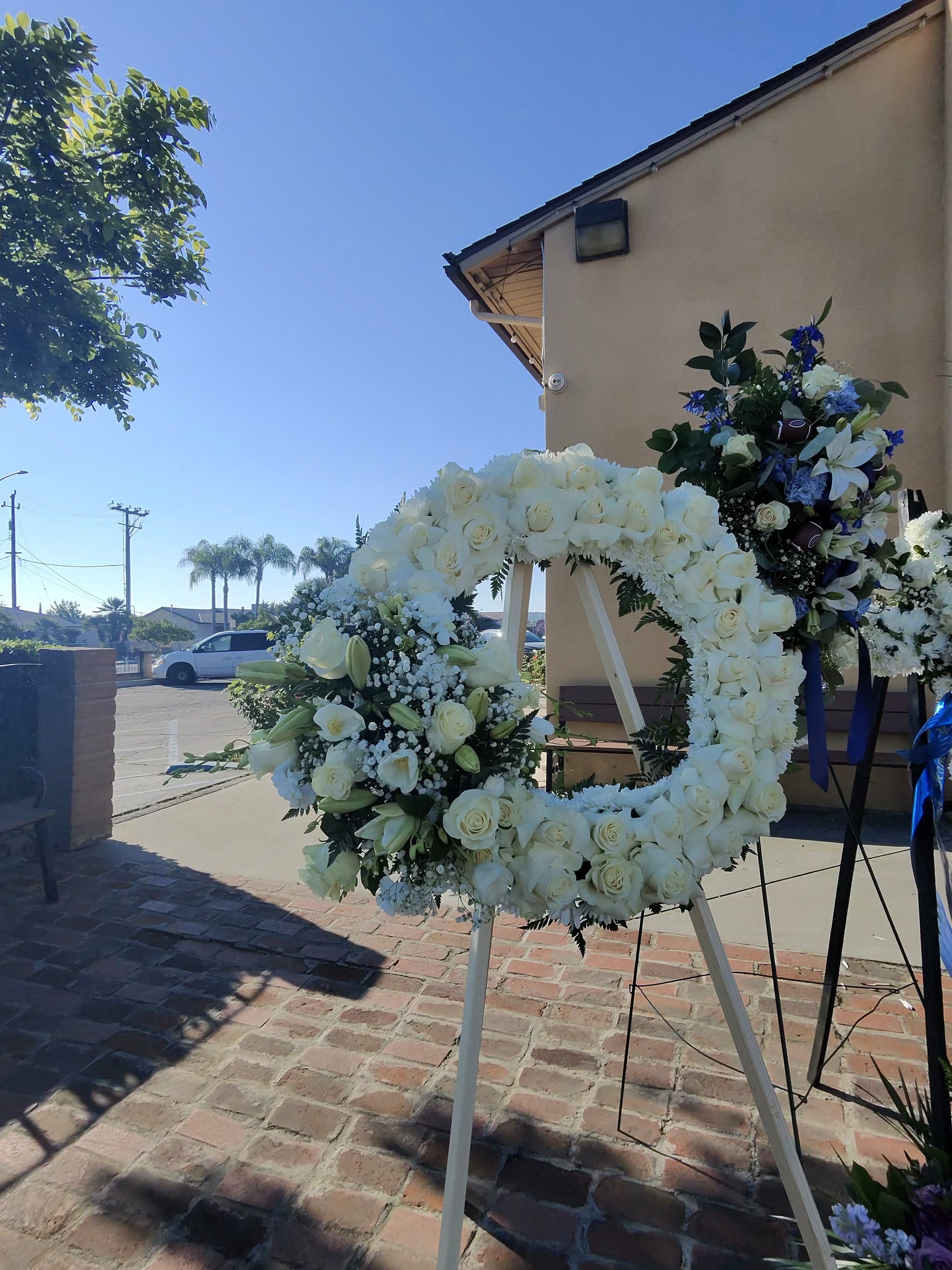 White Wreath by Bianca's Flowers